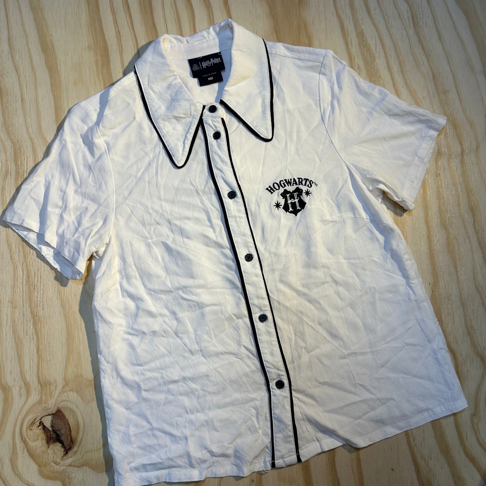 Harry Potter Hogwarts Crest White Button Up Shirt Women's Medium Black Piping
